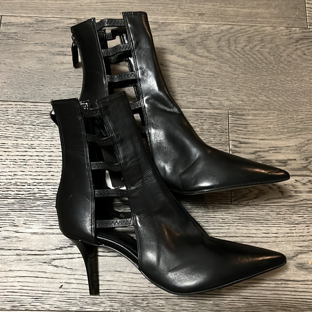 Zara Black Pointed Toe Ankle Boots With Side Cut Outs and 3” Heel